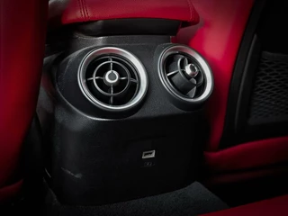 Alfa Romeo Giulia Alfa Romeo Giulia 2.0T Super | PANORAMADAK | KEYLESS | DNA | LANE ASSIST | VOL OPTIES! - afbeelding nr 33