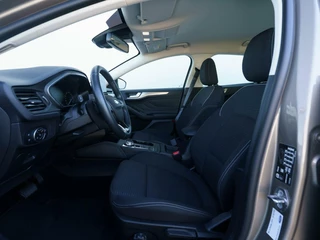 Ford Focus Ford Focus Wagon 1.0 EcoBoost 125pk Automaat Titanium Business | Navigatie | Winterpakket | Adaptive cruise - afbeelding nr 5