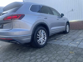 Volkswagen Touareg Volkswagen Touareg, 3.0 TSI DSG 340pk PANO LEDER CARPLAY DCC VIRTUAL '21 - afbeelding nr 5