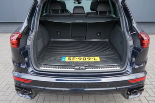 Porsche Cayenne Porsche Cayenne 3.0 D Sportdesign /Luchtvering /Pano /Sportchrono - afbeelding nr 8