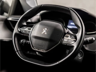 Peugeot 208 (APPLE CARPLAY, GROOT NAVI, PARKEERSENSOREN, SPORTSTOELEN, LANE ASSIST, CRUISE, NIEUWE APK, NIEUWSTAAT) - afbeelding nr 17