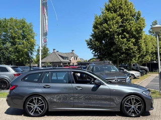 BMW 3 Serie BMW 3 Serie Touring 318i High Exe Aut 2020 M-Pakket Dealer Auto BTW - afbeelding nr 4