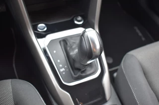 Volkswagen T-Roc Volkswagen T-Roc 1.5 TSI Style Business Trekhaak Navi Carplay stoel/stuur verwarming el-achterklep - afbeelding nr 8