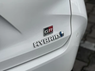Toyota Corolla Touring Sports Toyota Corolla Touring Sports 2.0 Hybrid GR-Sport | Pano | Trekhaak | CarPlay | ACC | LED | Camera | 18 inch - afbeelding nr 34