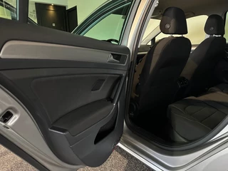 Volkswagen Golf Volkswagen Golf 1.0 TSI BNS ED. CON RIJKLAAR l LMV l CAMERA l CLIMA l - afbeelding nr 35