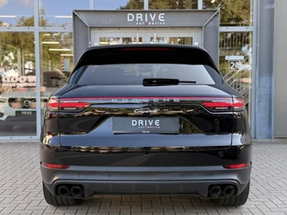 Porsche Cayenne Porsche Cayenne 3.0 E-Hybrid Sport-Chrono|Pano|Matrix|BOSE|Soft Close|360CAM - afbeelding nr 32