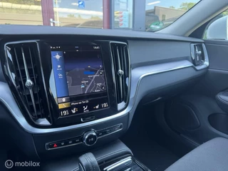 Volvo V60 Volvo V60 2.0 T6 Recharge AWD R-Design / Carplay - afbeelding nr 7