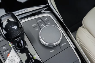 BMW 3 Serie Schuifdak Trekhaak HUD 1e Eig - afbeelding nr 36