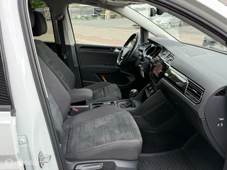 Volkswagen Touran Volkswagen Touran 1.6 TDI SCR Highline Business AUTOMAAT - afbeelding nr 12