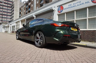 BMW 4 Serie BMW 4 Serie Coupé 440i xDrive High Executive | M-SPORT | SAN REMO GRUN | Panoramadak | Harman Kardon | Head Up Display | Adaptieve demping | APPLE CarPlay | 360 graden Camera - afbeelding nr 24