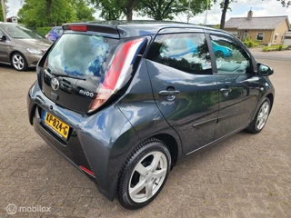 Toyota Aygo Toyota Aygo 1.0 VVT-i x Airco, lm, achteruitrijcamera. - afbeelding nr 5