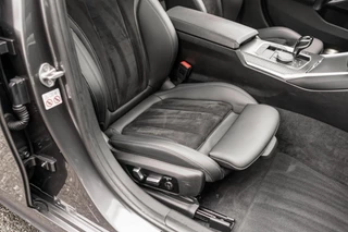BMW 3 Serie BMW 3-serie Touring 330e xDrive M SPORT PANO LASER - afbeelding nr 21