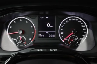 Volkswagen Polo Volkswagen Polo 1.0 TSI Comfortline (PARKEERSENSOREN, CRUISE ADAPTIEF, NAVIGATIE, NL-AUTO, GOED ONDERHOUDEN) - afbeelding nr 15