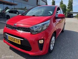 Kia Picanto Kia Picanto 1.0 MPi Dynamic Line   Navigatie , Achteruit rij camera  Aple Carp[lay / Android Auto  , Bleutooth , Spotify   Ectr ramen , Centrale deurvergrendeling met afstandbediening , Rood Metaallak ! - afbeelding nr 9