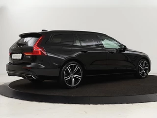 Volvo V60 Volvo V60 2.0 T8 Recharge AWD R-Design | Trekhaak |  Stoelverwarming | Camera | Harman/Kardon | Adaptive cruise | Memory | Carplay | Navigatie | 19'' lichtmetalen velgen - afbeelding nr 35