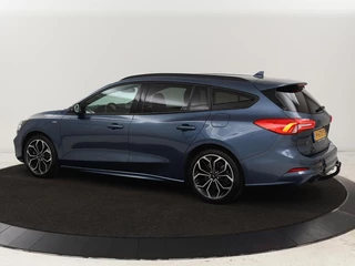 Ford Focus Ford Focus 1.5 EcoBoost ST Line | Trekhaak | B&O Sound |  Carplay | Navigatie | Full LED | Climate control | Keyless | PDC | Sportstoelen - afbeelding nr 2