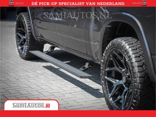 Dodge Ram 1500 Dodge Ram 1500 Laramie Night 5,7 V8 402PK | Krachtige Hemi | Zeer Rijk Uitgevoerd | Comfortabele Dubbele Cabine met Royale 5 Zitplaatsen | BPM vrij | Nu Leverbaar uit Voorraad | Voorraad Nr 2371 - 2297 - afbeelding nr 26