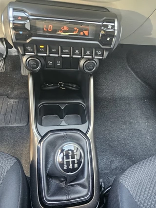 Suzuki Ignis - afbeelding nr 11