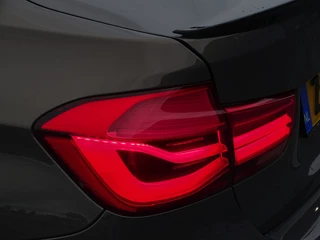 BMW 3 Serie BMW 3 Serie 330e 293PK M Sport / M Individual / LED - afbeelding nr 40