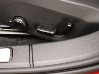 Volvo S60 Volvo S60 T6 PLUG-IN HYBRID LONG RANGE PLUS DARK HEICO BODYKIT SCHUIFDAK 2 - afbeelding nr 10