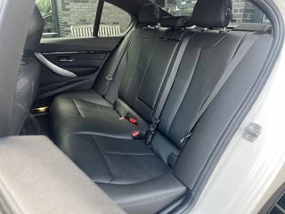BMW 3 Serie BMW 3 Serie 330E iPERFORMANCE M-SPORT AUT. - LEDER - 19 INCH - ORG. NL. - afbeelding nr 13