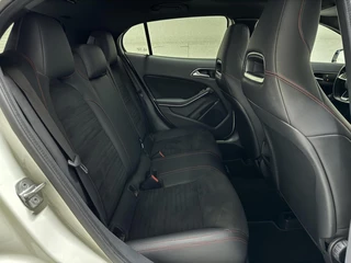 Mercedes-Benz GLA Mercedes GLA-klasse 180 AMG Night Edition Pano Sfeer NAP - afbeelding nr 24