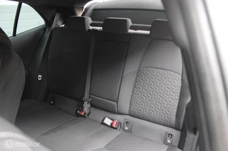 Toyota Corolla Toyota Corolla 1.8 Hybrid Business Intro | Parkeersensoren voor en achter | Stoelverwarming | NL Auto Boekjes. - afbeelding nr 8