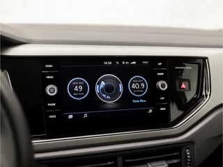 Volkswagen Polo (APPLE CARPLAY, CLIMATE, LM VELGEN, SPORTSTOELEN, PARKEERSENSOREN, CRUISE, NIEUWE APK, NIEUWSTAAT) - afbeelding nr 25