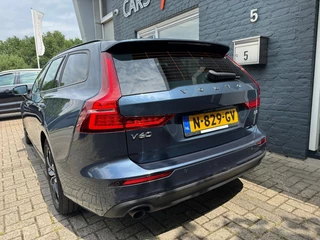 Volvo V60 Volvo V60 2.0 B3 Autom.Momentum Advantage + Camera + Stuurverw. + Lmv 10/2021! - afbeelding nr 3