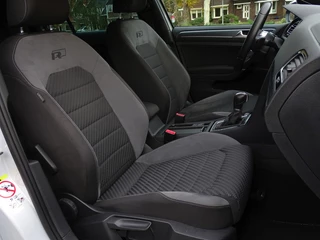 Volkswagen Golf Volkswagen Golf 1.5 TSI / DSG / R-Line / 2018 / LED *NAP* - afbeelding nr 14