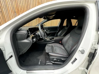 Mercedes-Benz A-Klasse Mercedes A-klasse 200 AMG-styling Automaat | Widescreen Navi | Stoelverwarming | Getint glas | Metallic lak | Parkeersenoren voor en achter | Achteruitrijcamera - afbeelding nr 8