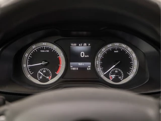 Škoda Karoq 150Pk Automaat (APPLE CARPLAY, GROOT NAVI, CAMERA, TREKHAAK, SPORTSTOELEN, GETINT GLAS, PARKEERSENSOREN, CRUISE, NIEUWSTAAT) - afbeelding nr 20