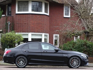 Mercedes-Benz C-Klasse Mercedes-Benz C-Klasse 63 AMG V8 BI-Turbo 476PK Edition 1 / LED - afbeelding nr 3