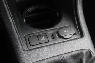 Volkswagen up! Volkswagen up! 1.0 BMT take up! / Airco / Radio / LED Dagrijverlichting / Elektr. ramen voor / Parrot - afbeelding nr 24