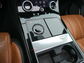 Land Rover Range Rover Velar Aut. *PANO | HEAD-UP | WINDSOR-FULL-LEATHER | MATRIX-LED | MERIDIAN-SURROUND | DIGI-COCKPIT | CAMERA | KEYLESS | AIR-SUSPENSION | NAVI-FULLMAP | BLIND-SPOT | SHIFT-PADDLES | TOWBAR - afbeelding nr 13