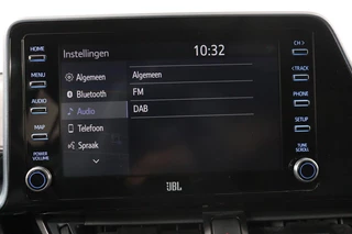 Toyota C-HR Toyota C-HR 2.0 Hybrid First Edition | 184pk | Stoelverwarming | Carplay | Adaptive cruise | Trekhaak | Camera | Navigatie | Full LED - afbeelding nr 18