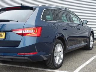 Škoda Superb Škoda Superb Combi 1.5 TSi ACT DSG7 Business Edition Plus I NL-Auto I 100% d - afbeelding nr 24