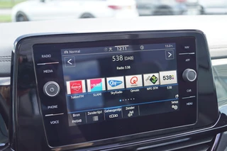 Volkswagen T-Roc Volkswagen T-Roc Cabrio 1.5 TSI DSG R-Line/ Black style/Leer/19 Inch LM/Camera/Virtual c - afbeelding nr 41