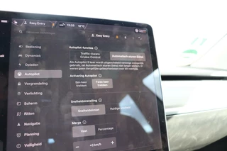 Tesla Model 3 Tesla Model 3 Long Range AWD 75 kWh black&white chrome delete uitstraling! autopilot dual motor stoelverwarming v+a panodak - afbeelding nr 43
