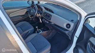 Toyota Yaris Toyota Yaris 1.0 VVT-i Comfort - afbeelding nr 11