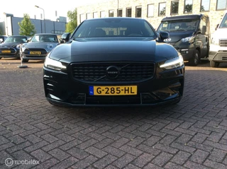 Volvo S60 Volvo S60 2.0 T5 R-Design Black Edition Camera Apple Carplay 19