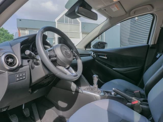 Mazda 2 Mazda 2 1.5 Skyact-G Signature . Navi, en Leder. - afbeelding nr 11