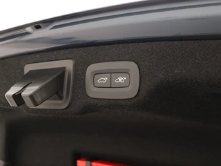 Volvo S90 Volvo S90 T4 AUT(8) MOMENTUM LEDER HEAD-UP DISPLAY VOLVO ON CALL KEYLESS - afbeelding nr 39