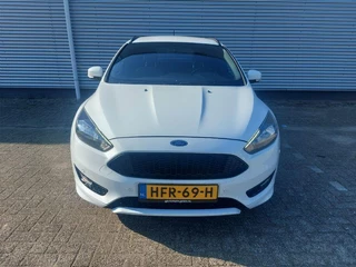 Ford Focus Ford Focus 1.5 Titanium airco,cruise,navigatie,stoel/stuurverwarming,parkeersensoren, - afbeelding nr 3