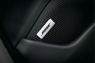 Porsche Taycan Porsche Taycan Performance 84 kWh Goed uitgevoerde Taycan met lage km stand NL geleverd - afbeelding nr 17