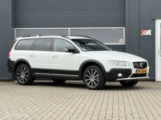 Volvo XC70 Volvo XC70 2.0 D4 FWD Geartronic-8 Polar+ Sensus Navi/Adap.CC/Xenon/Harman-Kardon/Driver Support - afbeelding nr 2