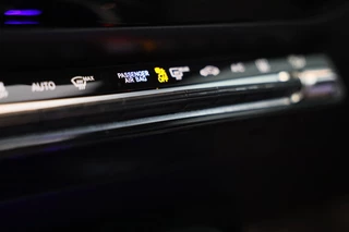 Mercedes-Benz A-Klasse Mercedes-Benz A-klasse 250 e AMG 45 Look / AUT / Digital Cockpit / Cruise Control / Sfeerverlichting / Camera / Pano / 19 Inch - afbeelding nr 27