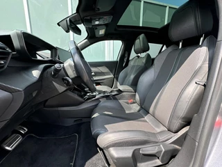 Peugeot e-2008 Peugeot e-2008 EV GT Pack 50kWh || Pano || 3 Fase || Keyless - afbeelding nr 5