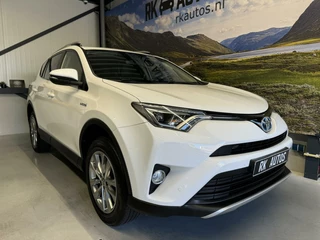 Toyota RAV4 Toyota RAV4 2.5 Hybrid Executive Business / Leder / Navi - afbeelding nr 4