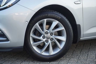 Opel Astra Opel Astra Sports Tourer 1.4 Turbo Innovation / Trekhaak / Camera/ AGR-stoelen / Navi / DAB+ - afbeelding nr 9